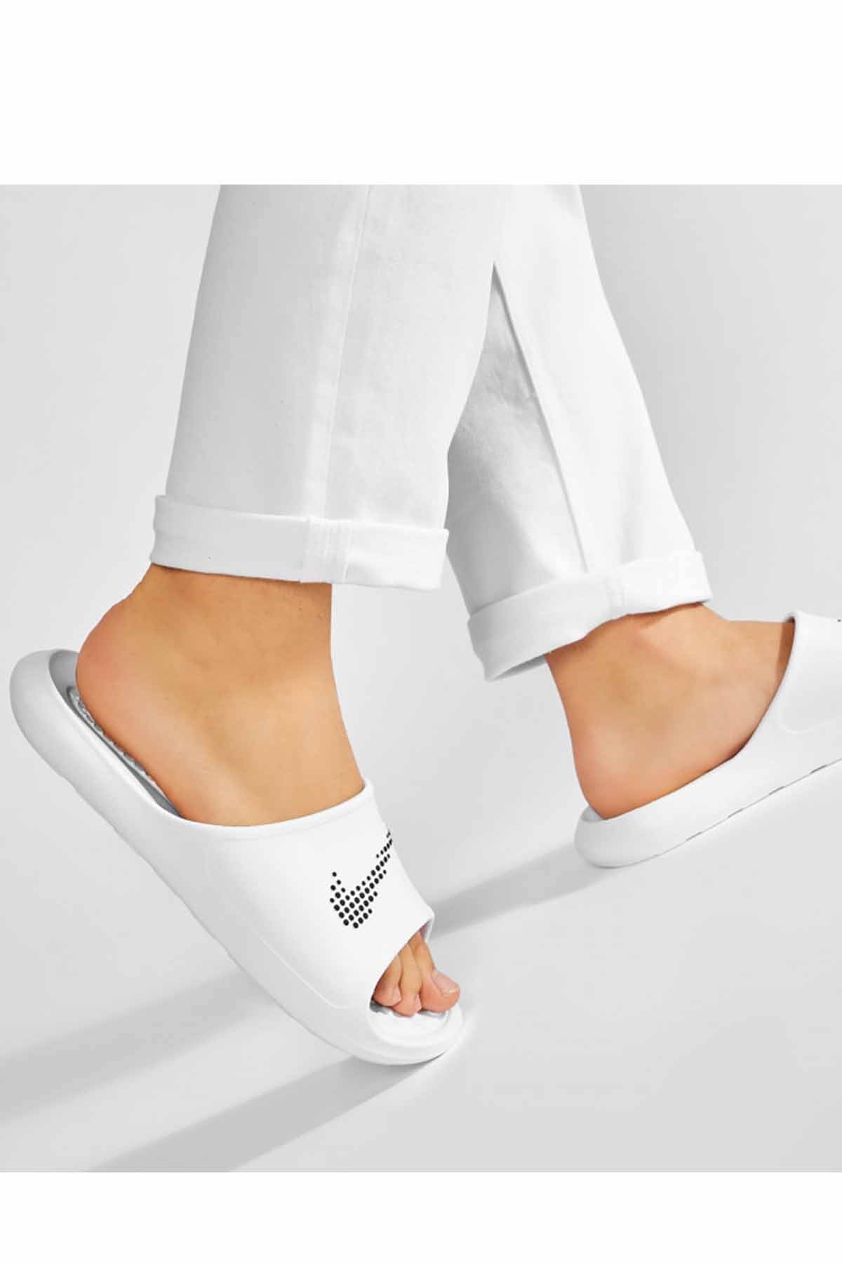 NIKETerlikNike Victori One Kadın Terlik Ayakkabı CZ5478-100-BEYAZ