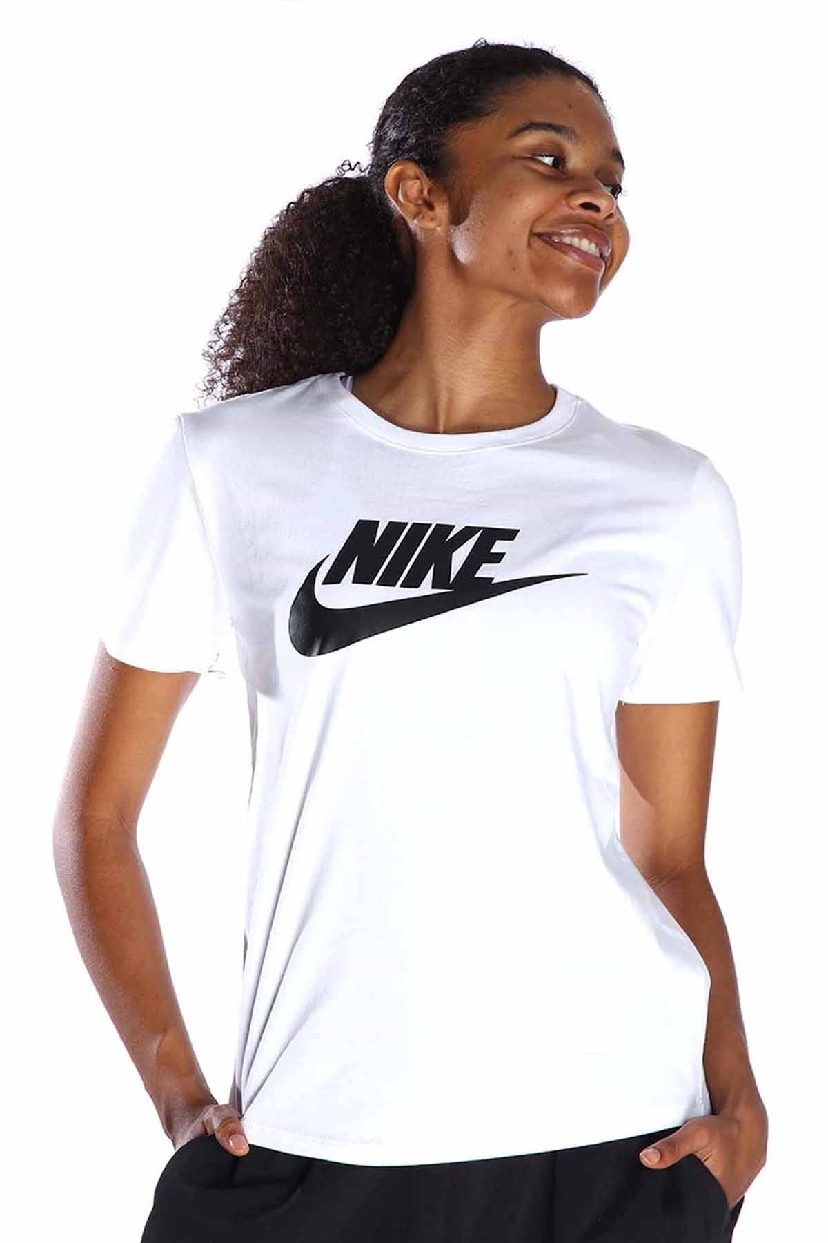 NIKETişörtNike Club Kadın Günlük Stil T-Shirt Kadın Tişört DX7906-100BEYAZ