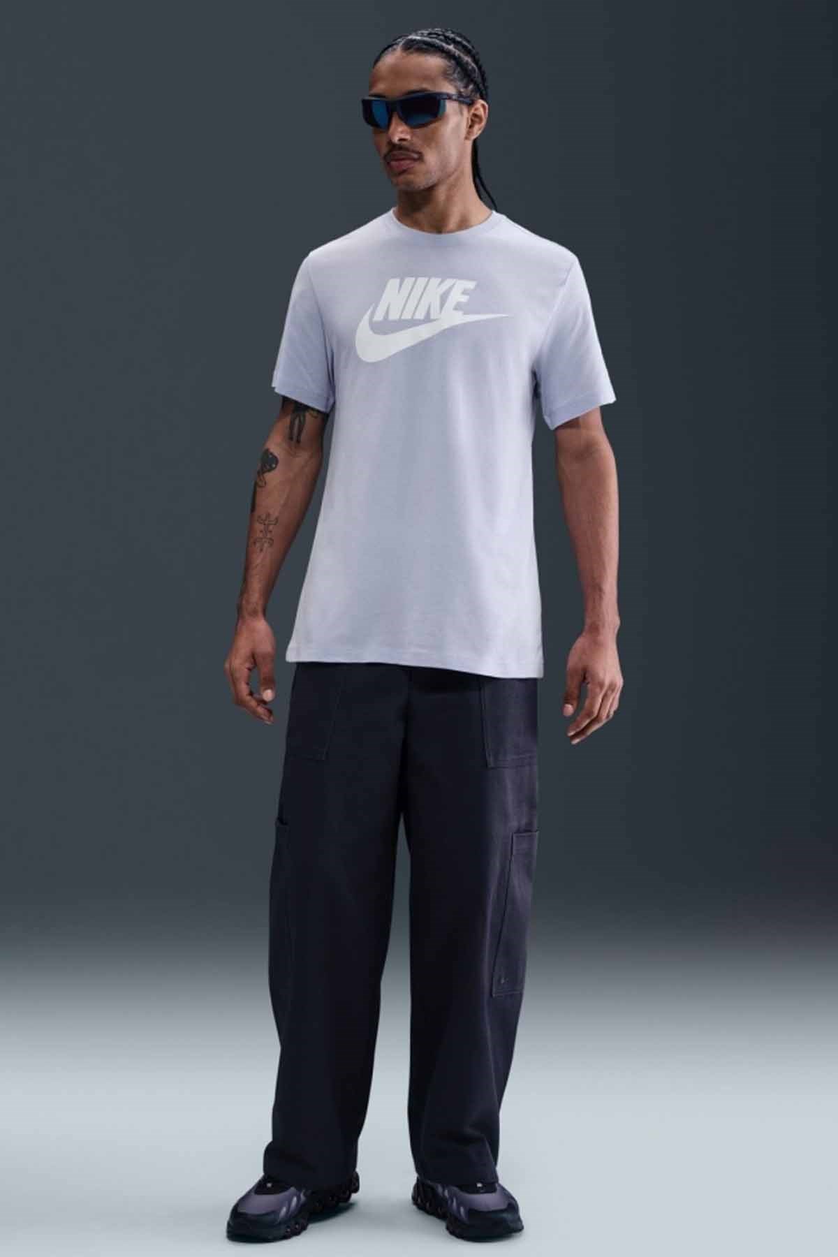 NIKETişörtNike Sportswear Icon Futura Erkek Tişört AR5004-057G
