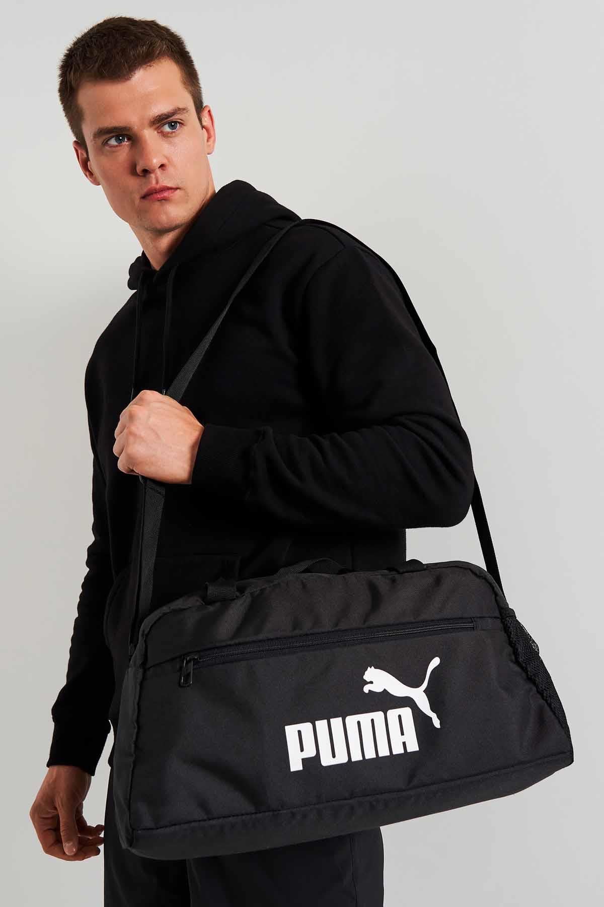 PUMASpor ve Seyehat ÇantasıPuma Spor Çanta 45 cm x 22 cm x 23 cm. 22L Unisex Spor ve Seyehat Çantası 079949-01-1 SIYAH