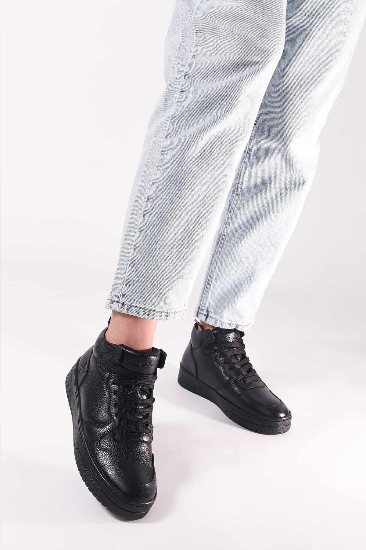 REKOR SPORGünlük SporAir Force Hı  V2 Hakki Deri Kadın Günlük Spor Ayakkabı RS-8002Siyah