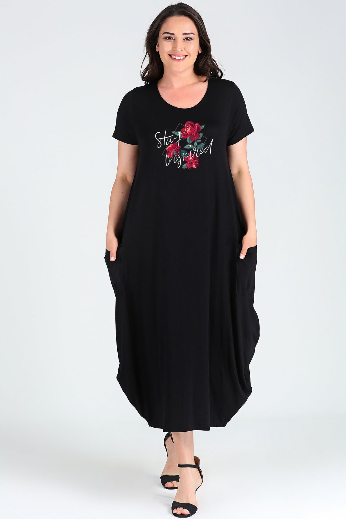 Büyük Beden Stay Inspired Baskılı Jumbo Kısa Kol Elbise SiyahCurvy TrendBüyük Beden Stay Inspired Baskılı Jumbo Kısa Kol Elbise Siyah