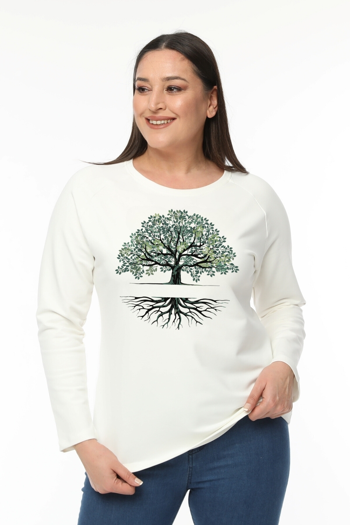 Büyük Beden Ağaç Baskılı Reglan Kol Sweatshirt EkruCurvy TrendBüyük Beden Ağaç Baskılı Reglan Kol Sweatshirt Ekru