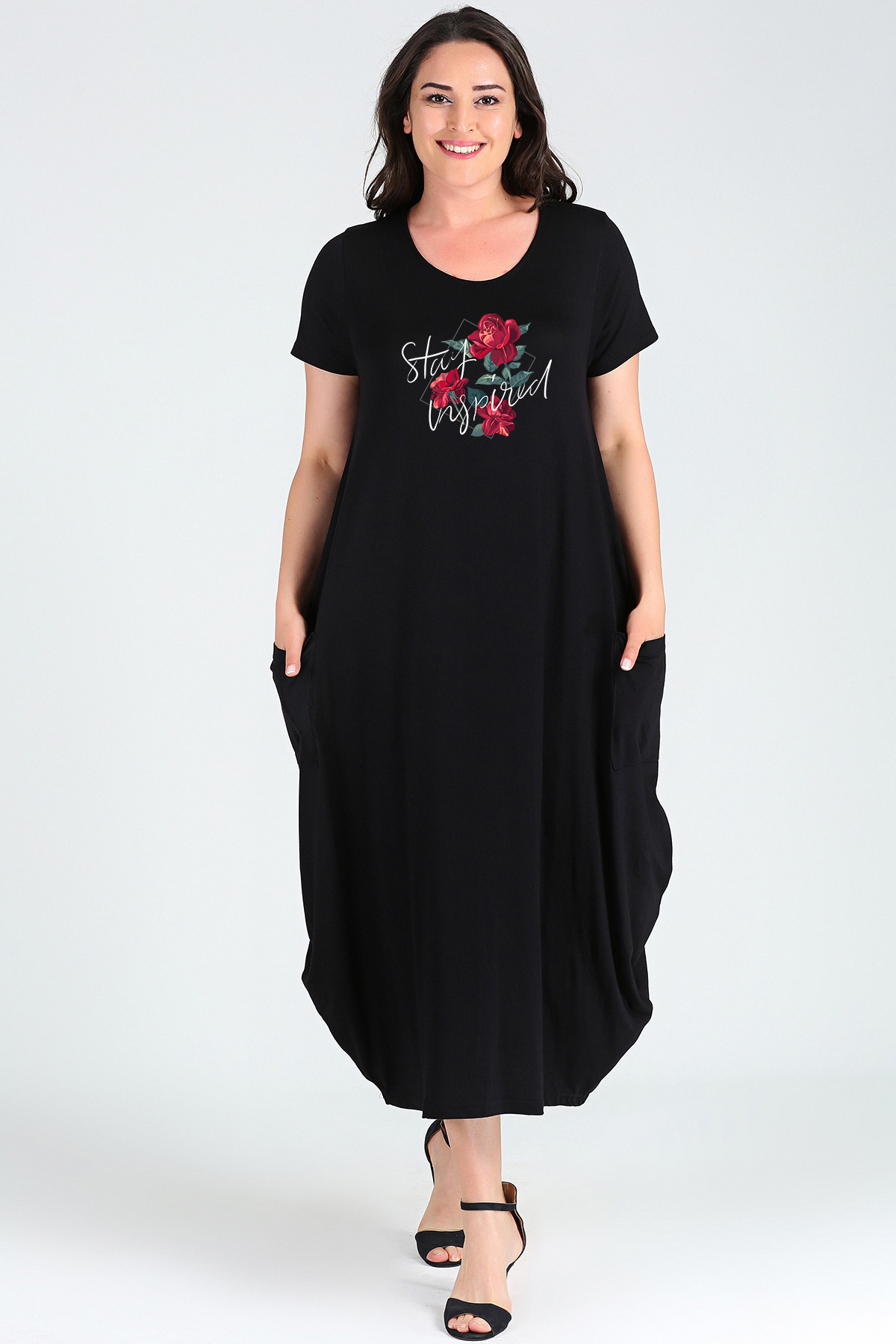 Büyük Beden Stay Inspired Baskılı Jumbo Kısa Kol Elbise SiyahCurvy TrendBüyük Beden Stay Inspired Baskılı Jumbo Kısa Kol Elbise Siyah