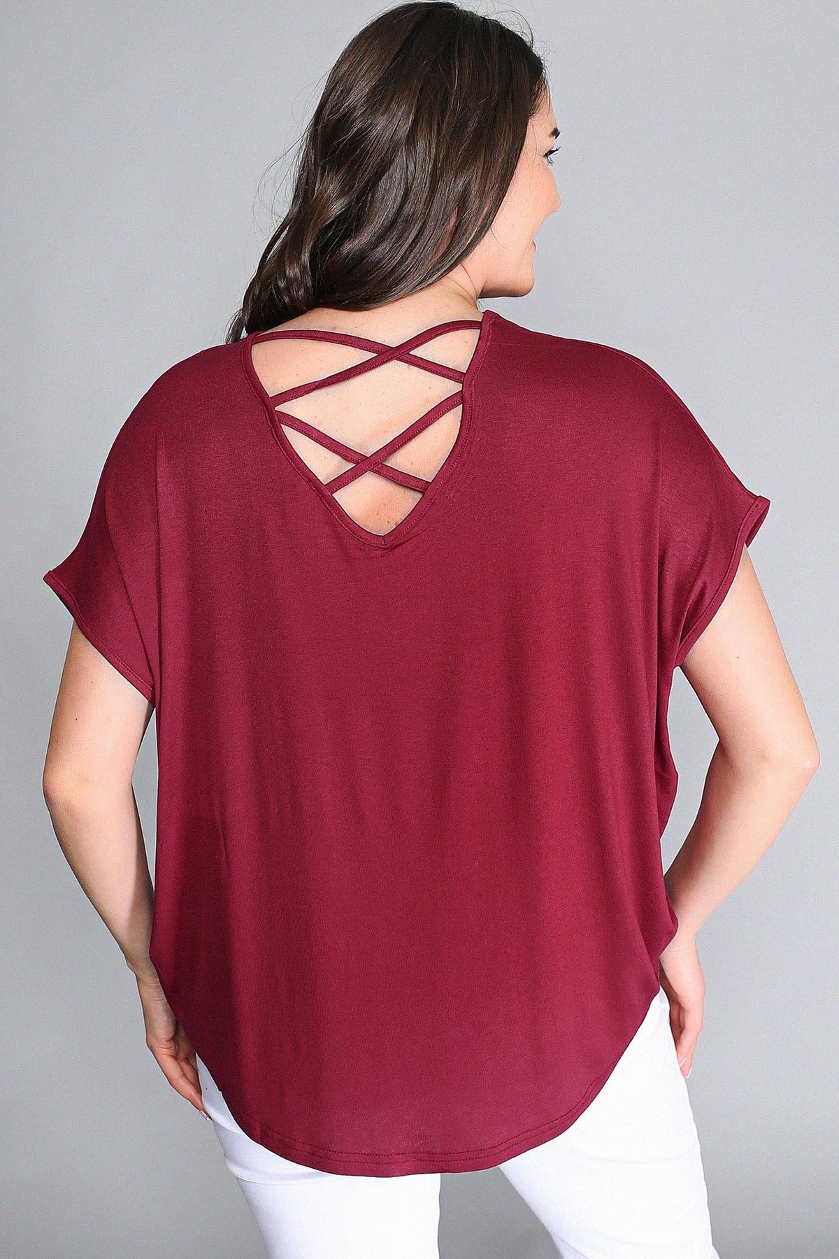 Moda Cazibe Sırt Çapraz Kısa Kol Bluz BordoModacazibeSırt Çapraz Kısa Kol Bluz Bordo