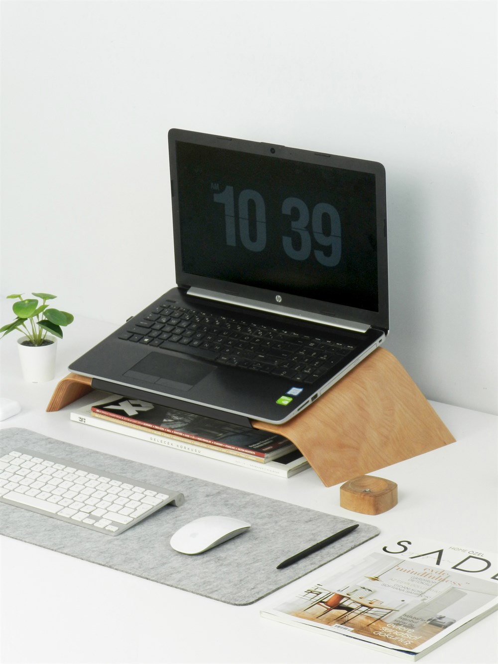 Fagus Wood - Dayanıklı Ahşap Notebook Yükseltici ve Tutucu Masa Üstü Laptop  Standı