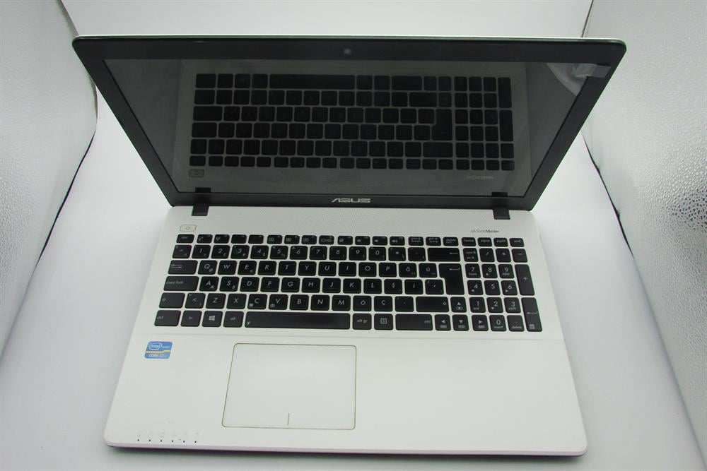 ASUS X550C Notebook 2.el