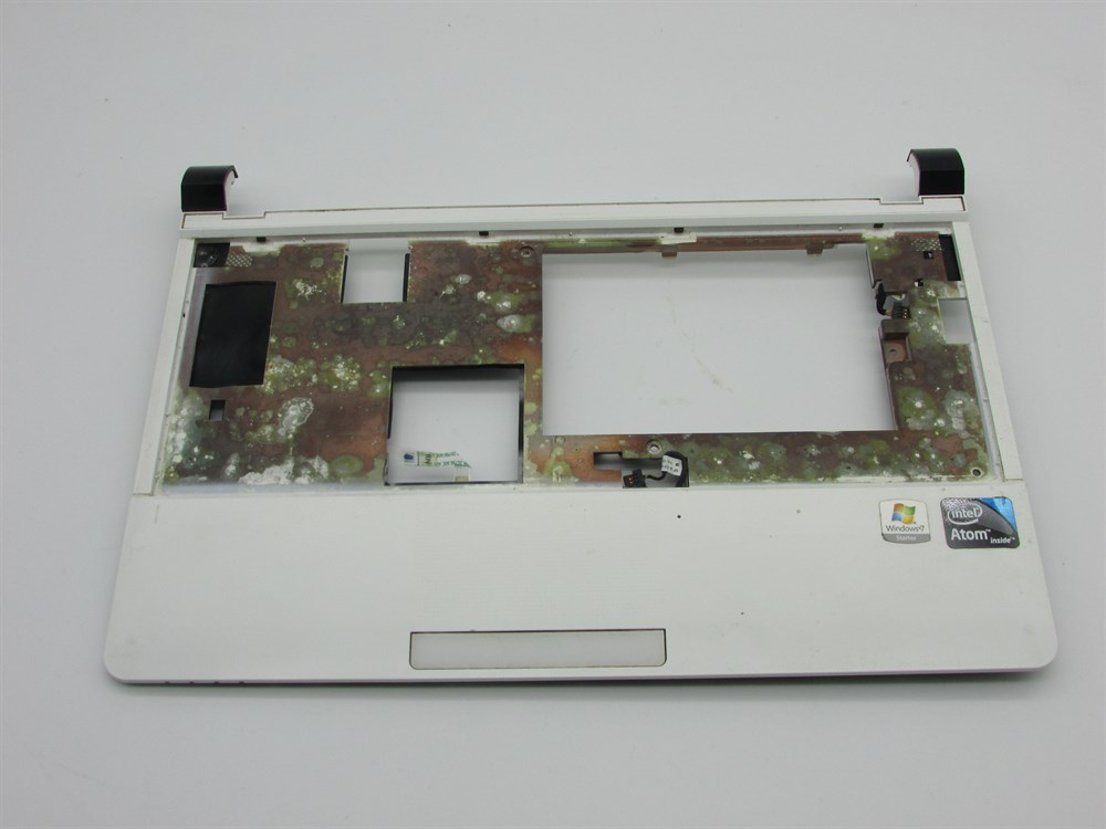 GRUNDİG  1020 1110 MİNİ NOTEBOOK Üst Kasa