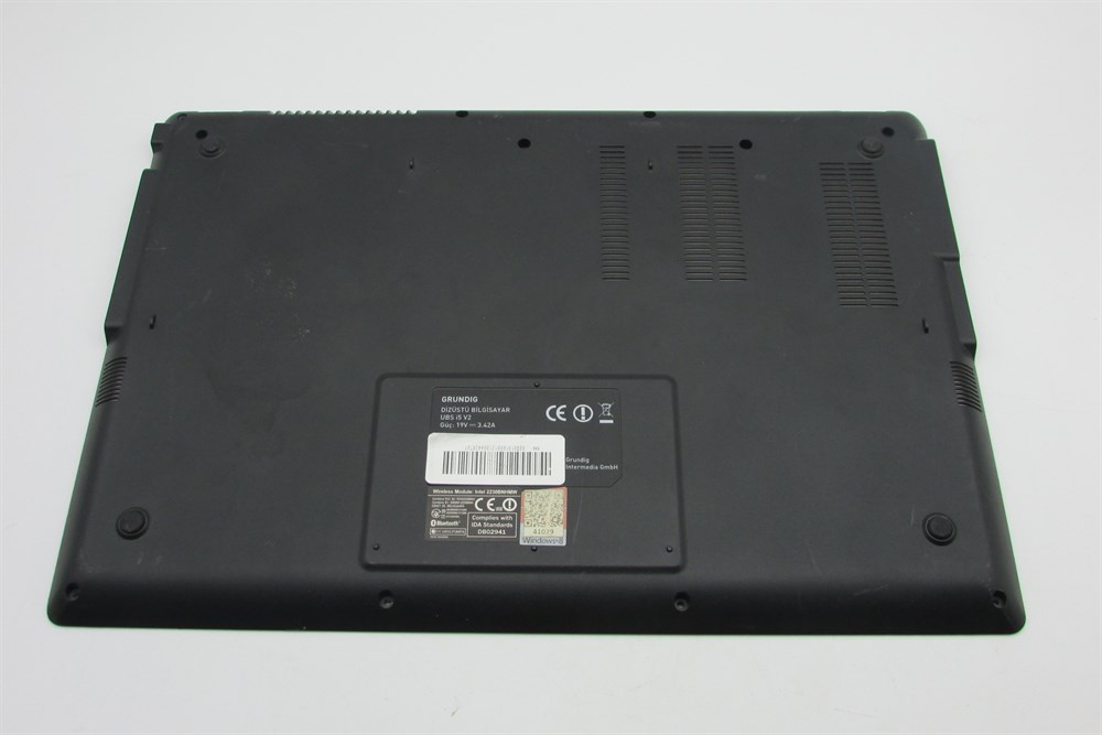 GRUNDİG UBS İ5 V2 Notebook Alt Kasa