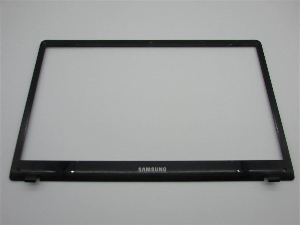 SAMSUNG 300E5Z Notebook Bezel On