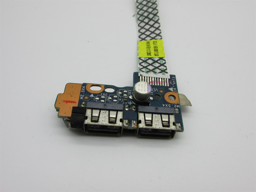 SAMSUNG NP355E5C Notebook  USB Data Soket