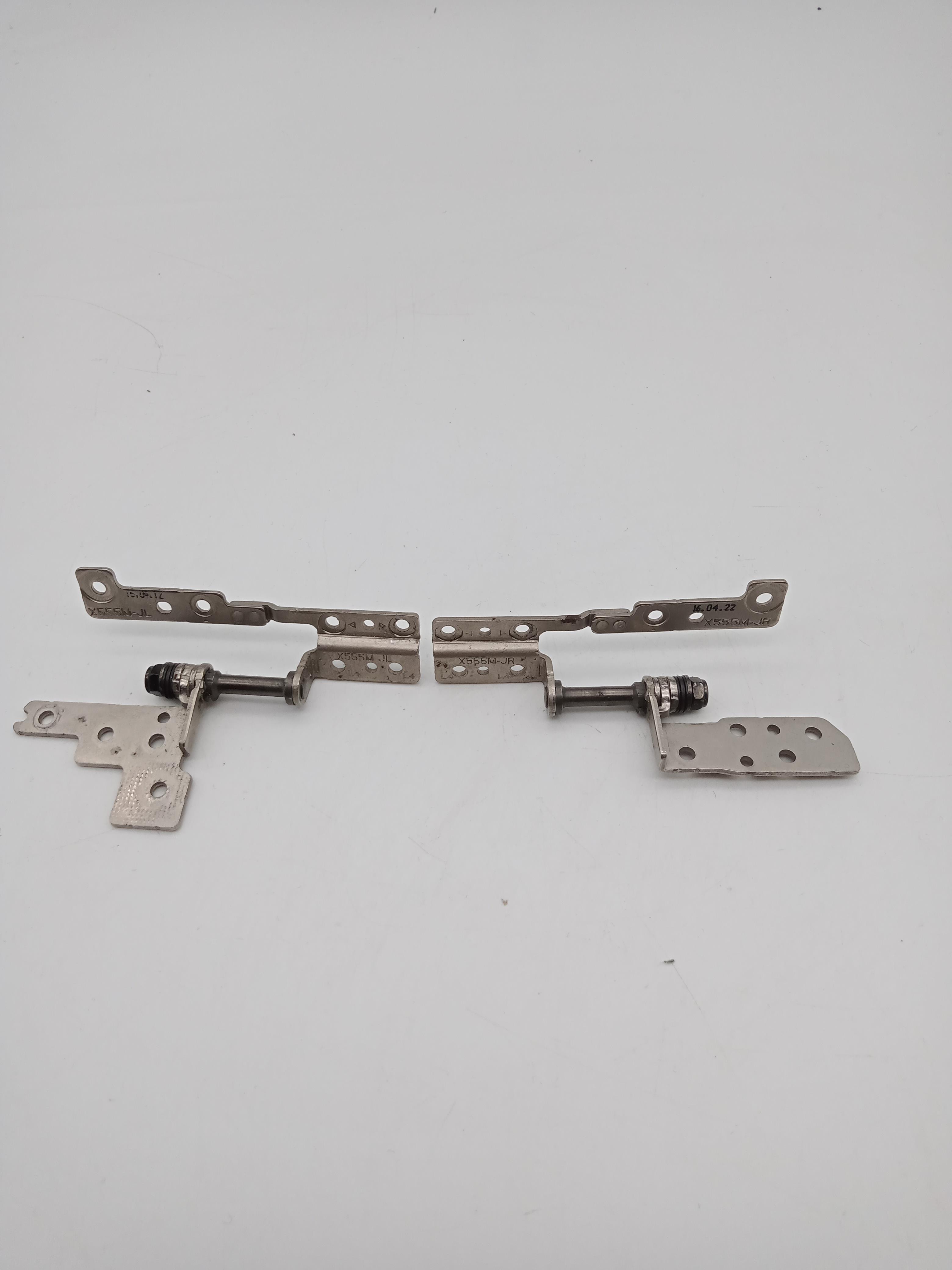 ASUS K555U Notebook Menteşe