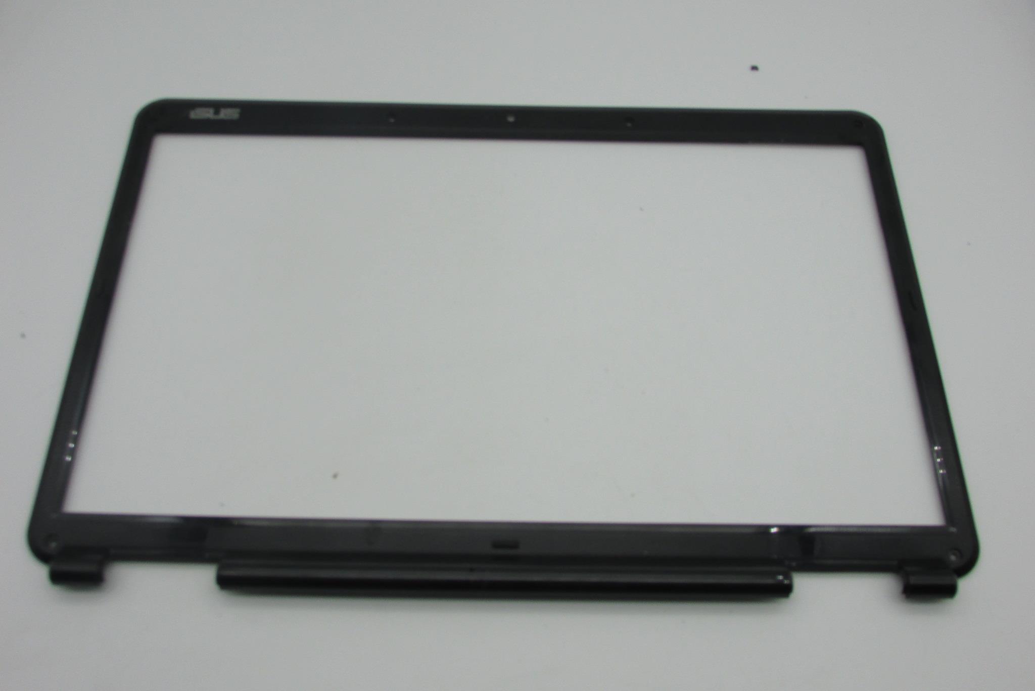 ASUS K61IC Notebook  Lcd Bezel On