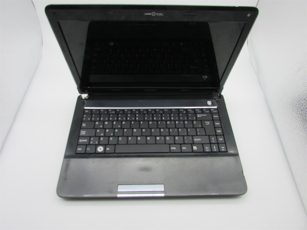 GRUNDİG B818 Notebook