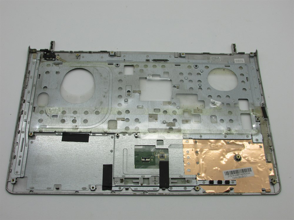 GRUNDİG GNB1450B1B8 Notebook Ust Kasa