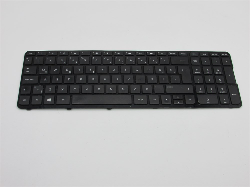HP 15-e054st Notebook Klavye