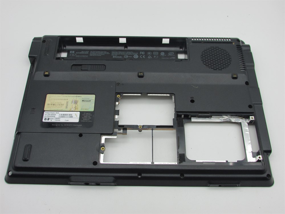 HP PRESERİO V6500 Notebook Alt Kasa