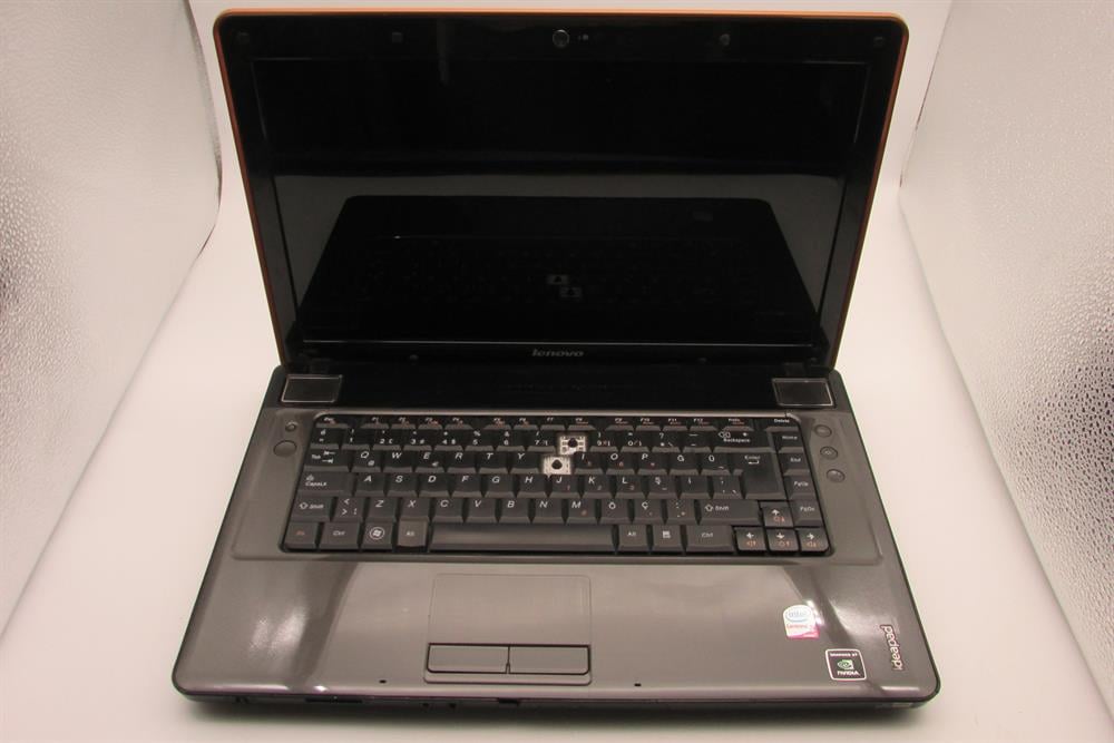 LENOVO Y550 2.El Notebook