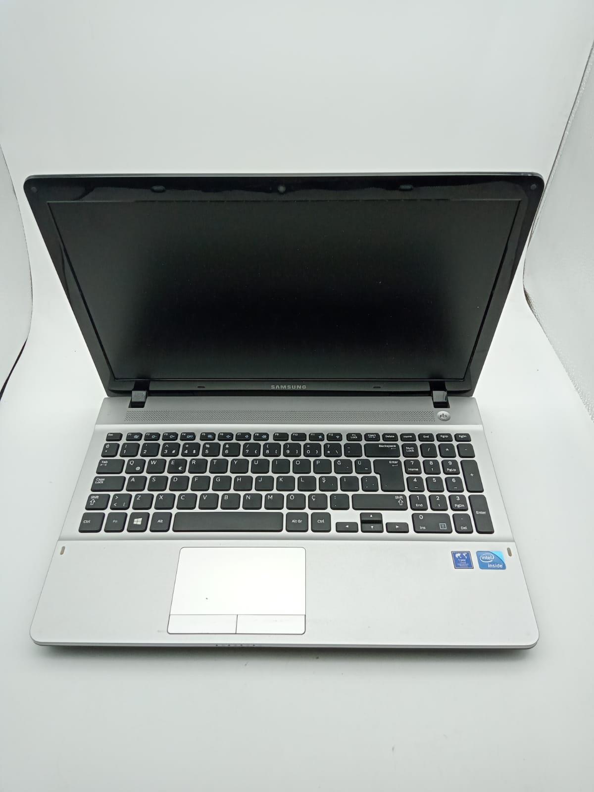 SAMSUNG 300E5V İKİNCİ EL NOTEBOOK