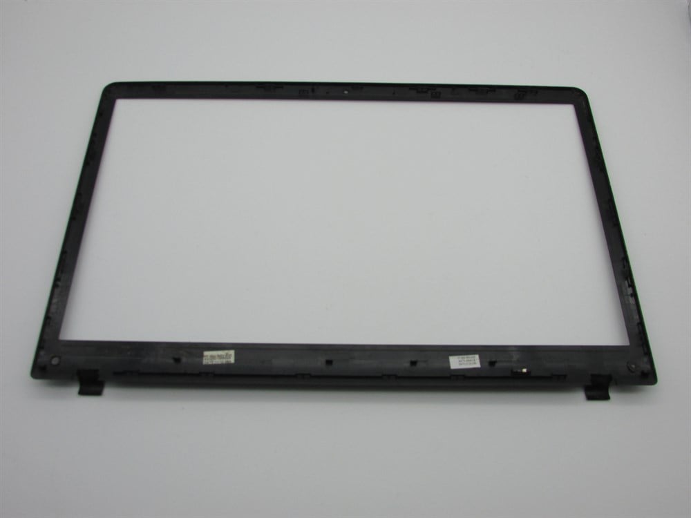 SAMSUNG 300E5Z Notebook Bezel On
