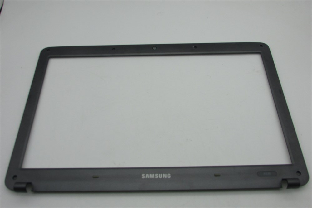 SAMSUNG NP-R530 R523 R528 R525 R517 Notebook Lcd Bezel On