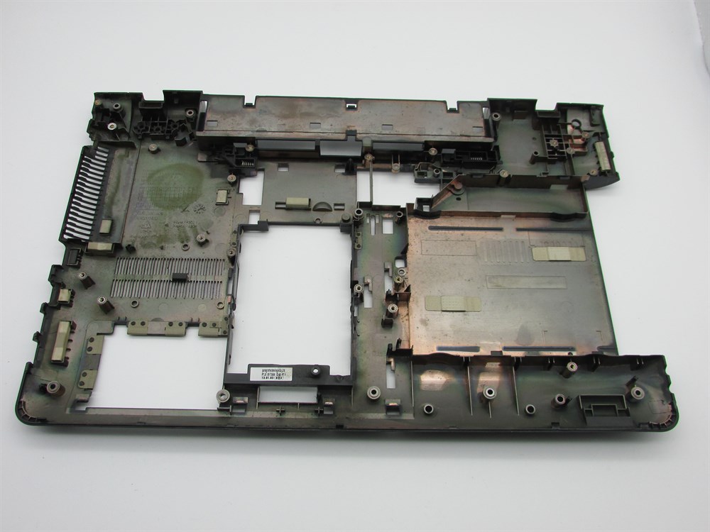 SAMSUNG NP355E5C Notebook Alt Kasa