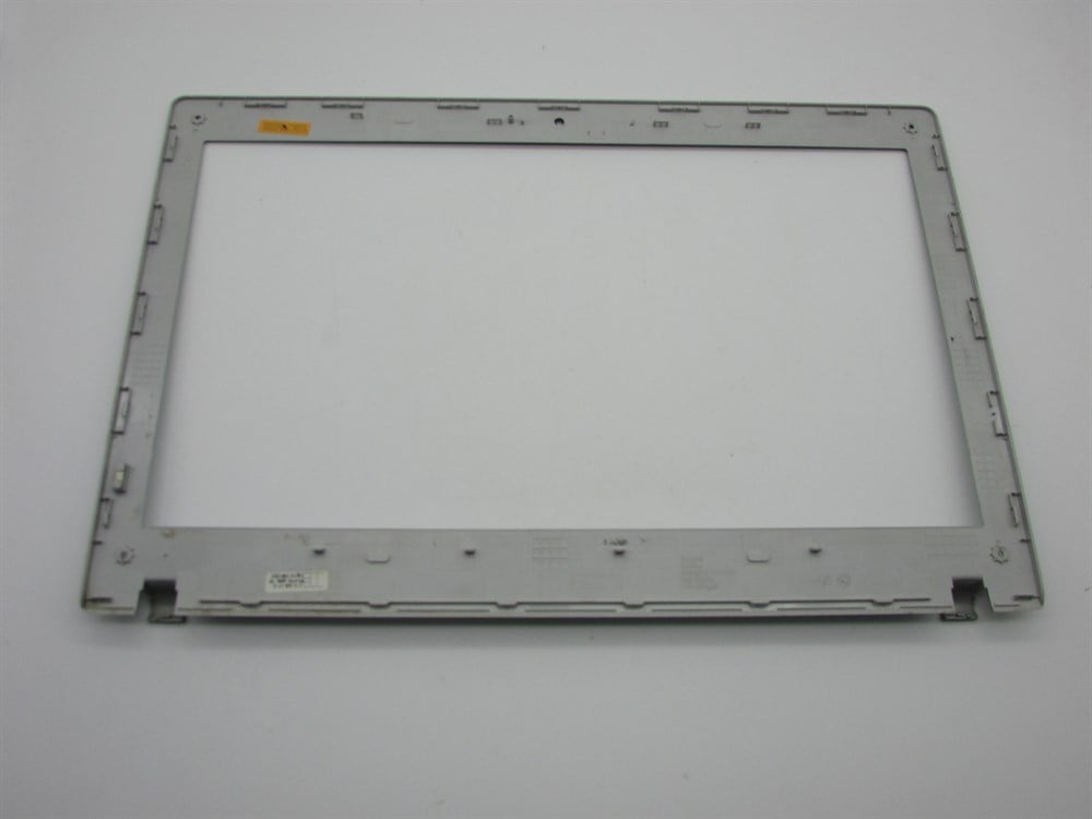 SAMSUNG RV509 Notebook Lcd Bezel On