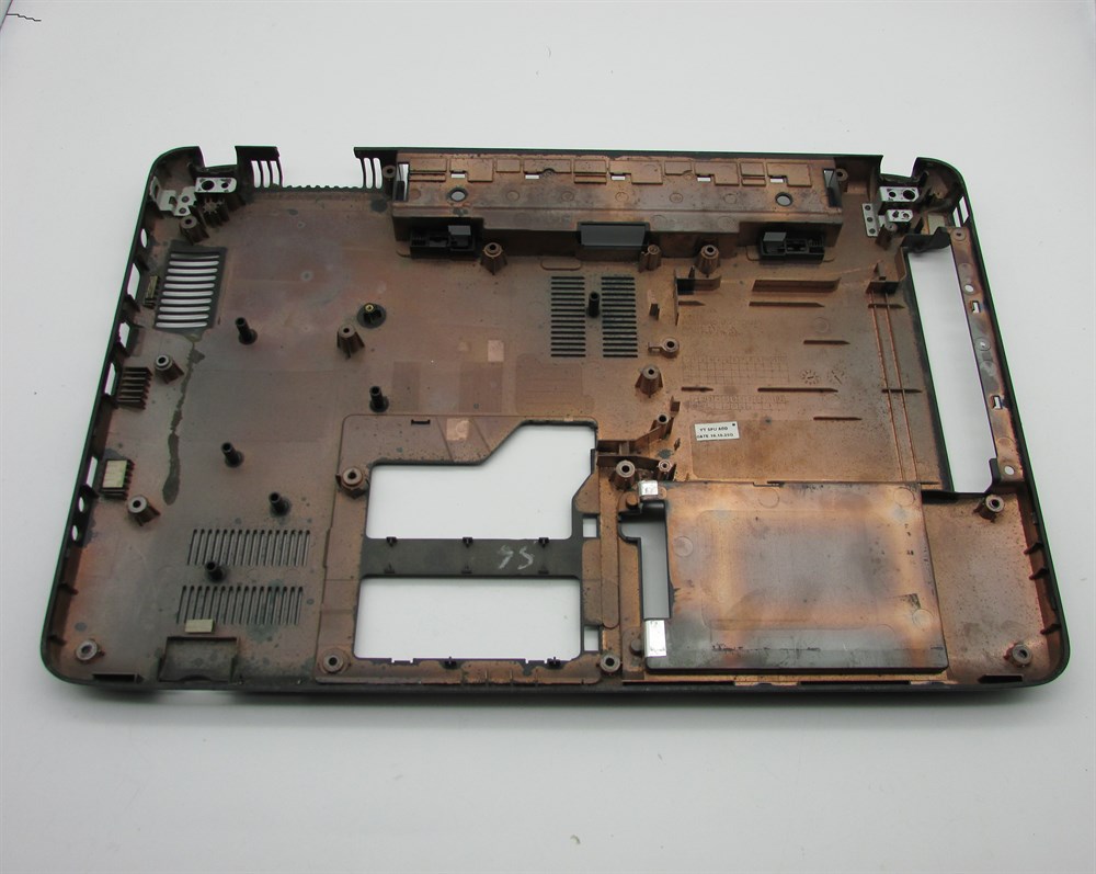 SAMSUNG RV510 Notebook Alt Kasa