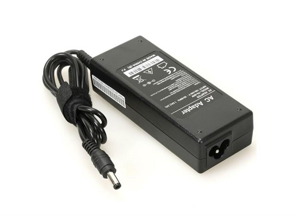 Toshiba 19V 4.74A 5.5*2.5 Adaptör
