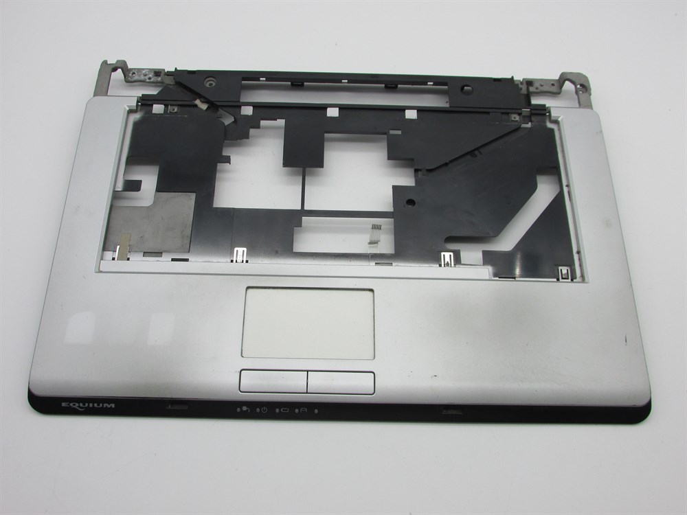 TOSHİBA EQUIUM A200- 1V0 MODEL NO PSAF5E-002006N5 Notebook Ust Kasa