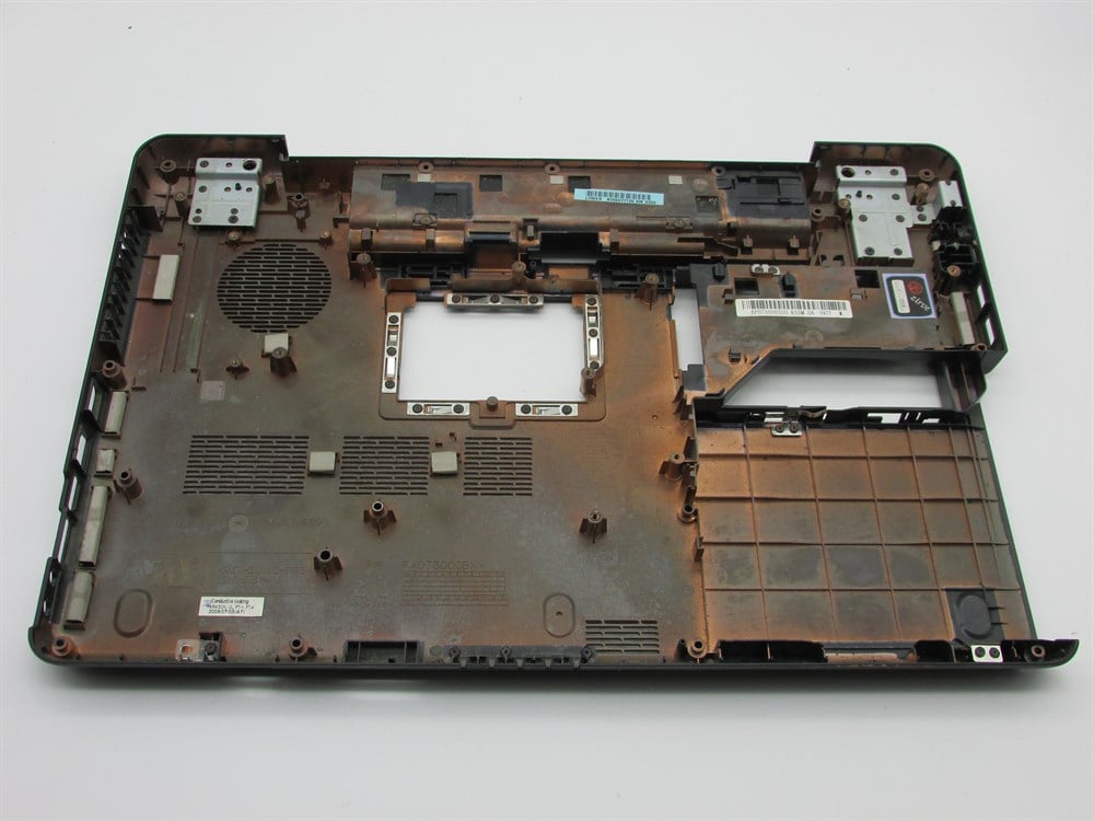 Toshiba L500-13T Notebook Alt Kasa