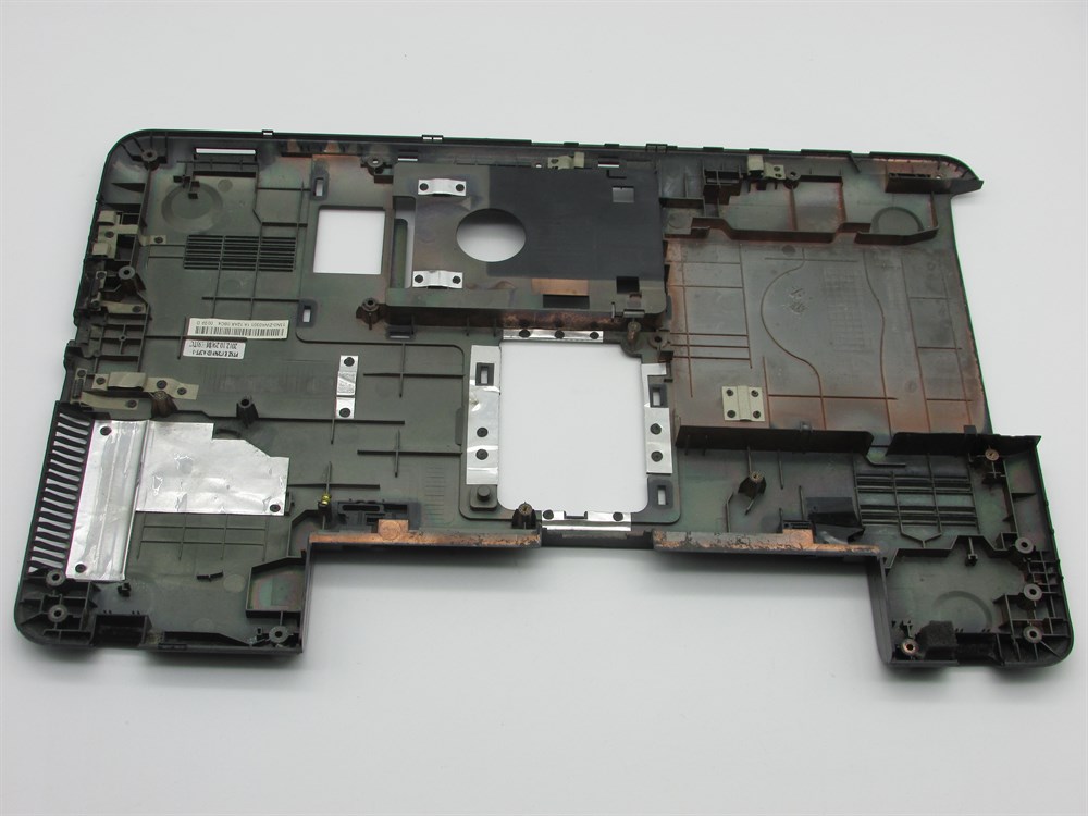 TOSHİBA SATALLİTE C855 1R0 Notebook Alt Kasa