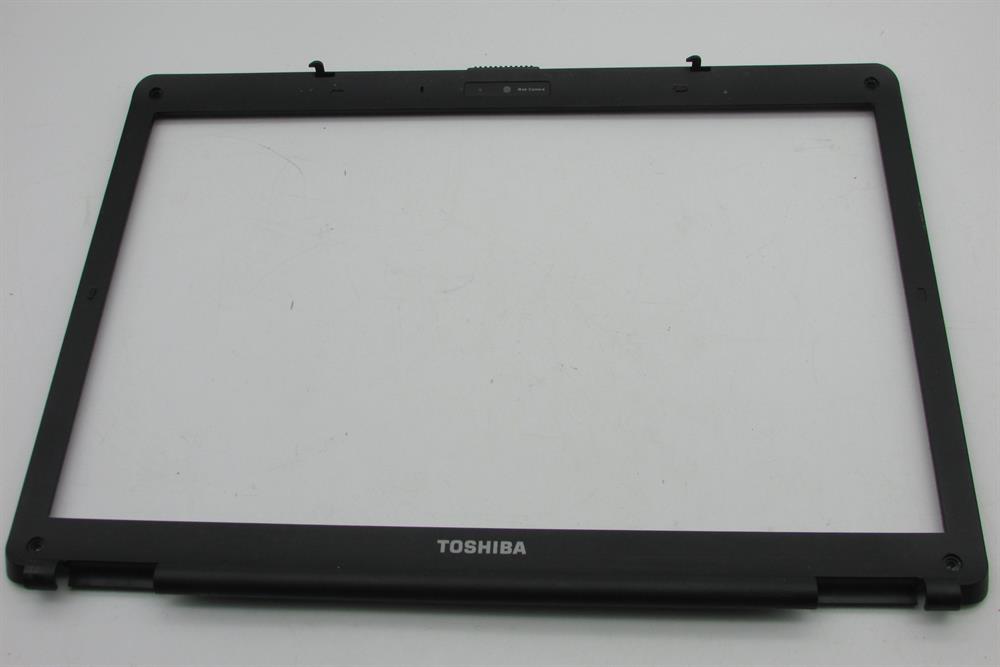 TOSHİBA SATELLİTE L300-15N PSLB0E-04R01XGR Notebook  Lcd Bezel On