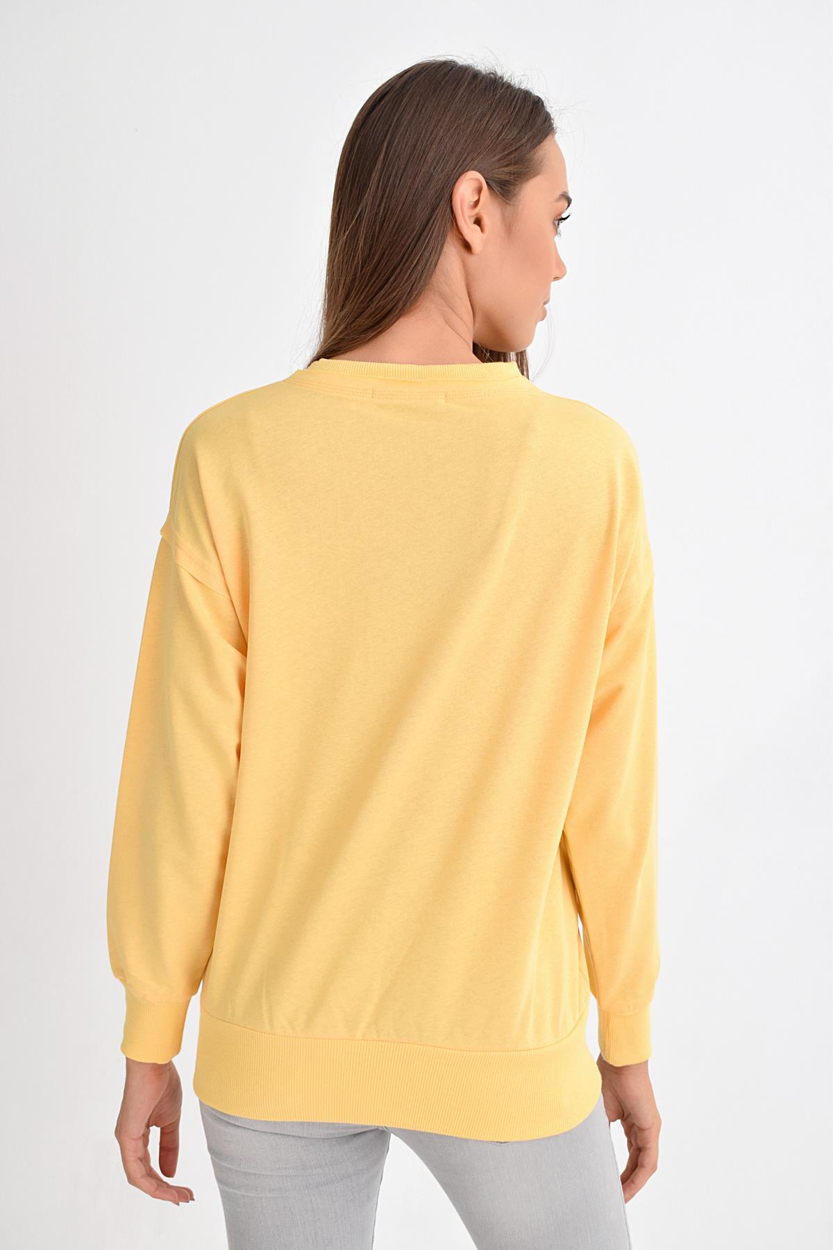 Bayan Sarı Sıfır Yaka Basic Sweatshirt 9KBSWWO3012