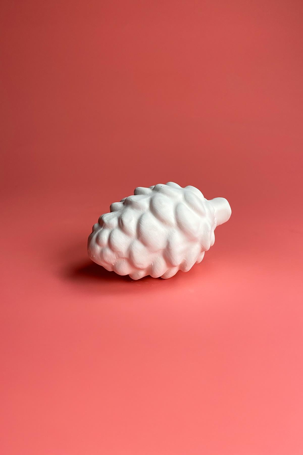 Pomme de Pin Géorgienne en Biscuit Céramique