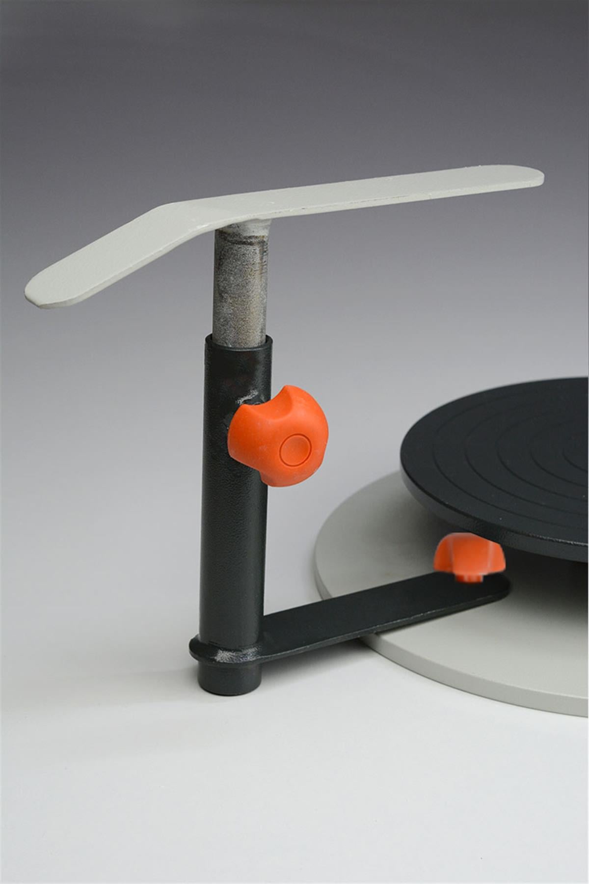 WHIRLER WITH ARMLET