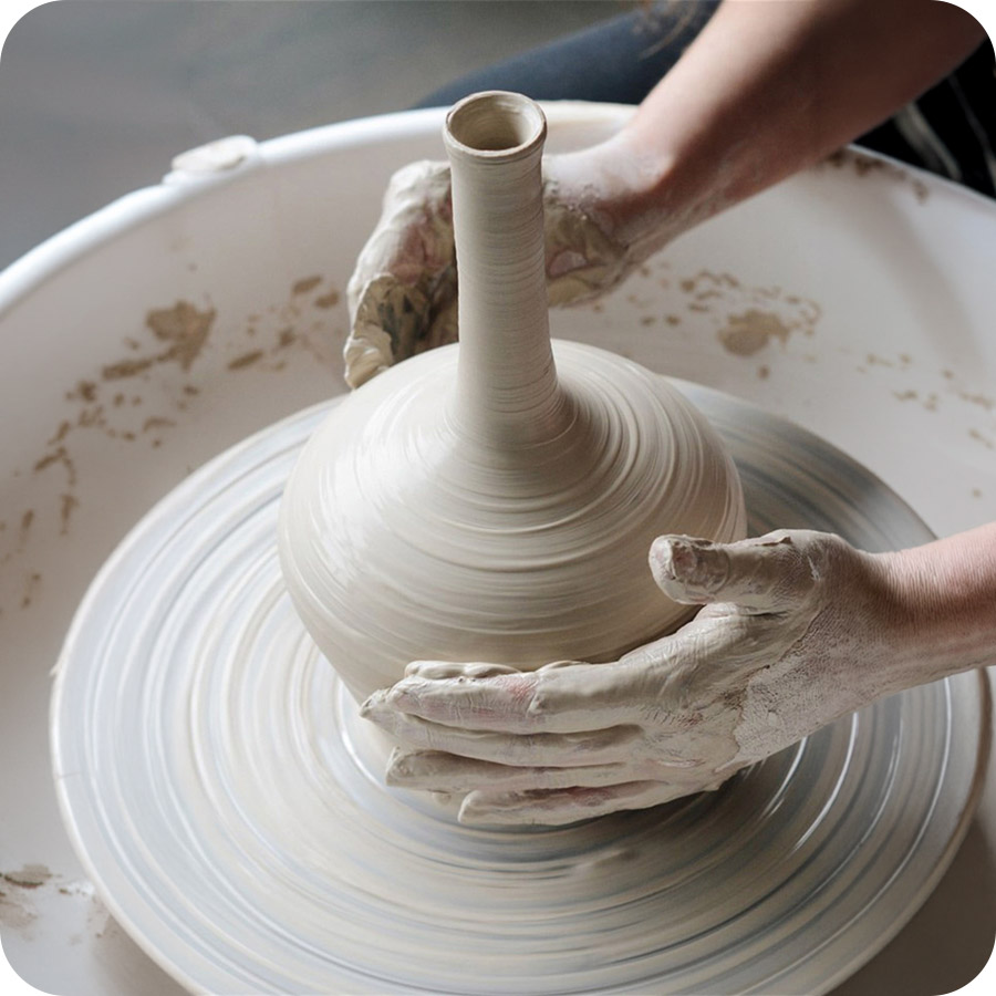 F37 pottery shaping use