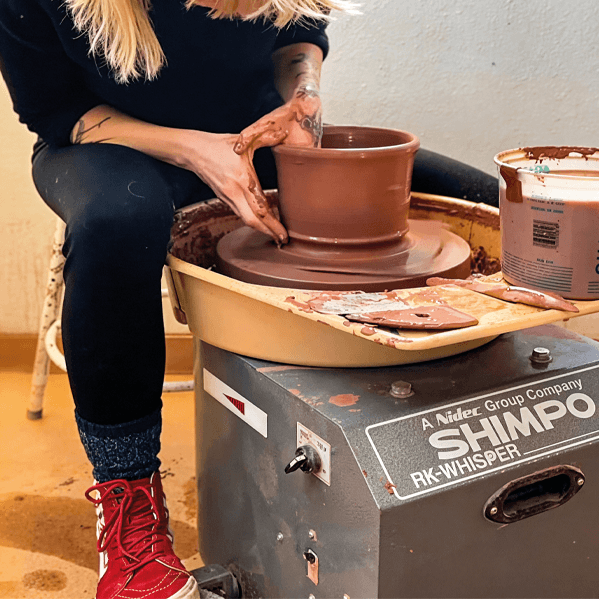 Nidec Shimpo RK-3D pottery wheel in use