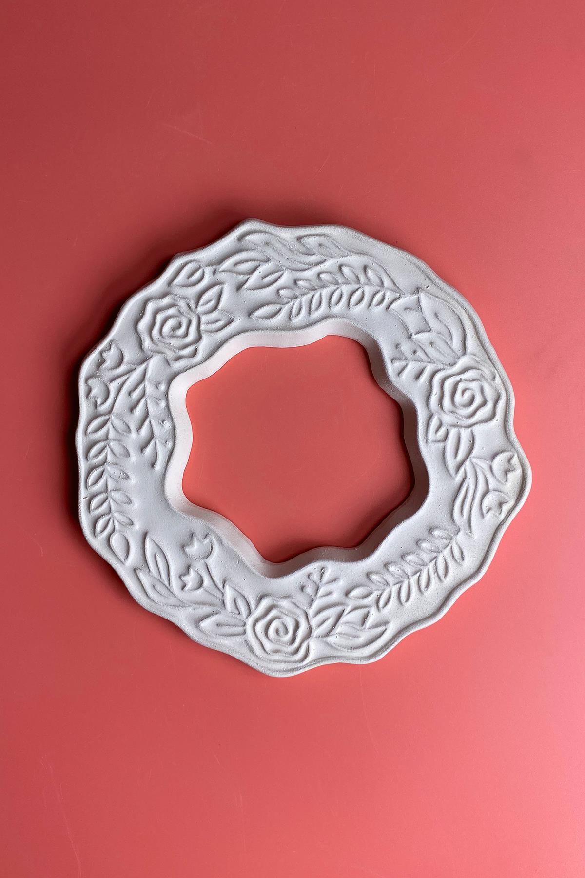 Round Decorated Frame Ceramic Bisque