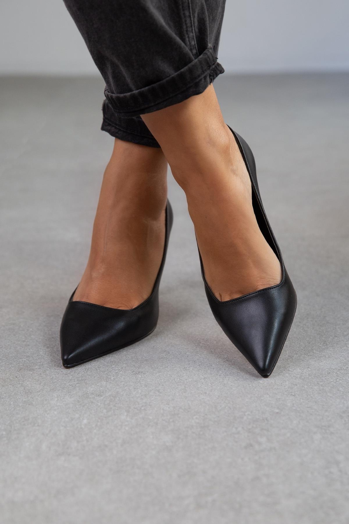 ANETT SİYAH DERİ STİLETTO SİYAH