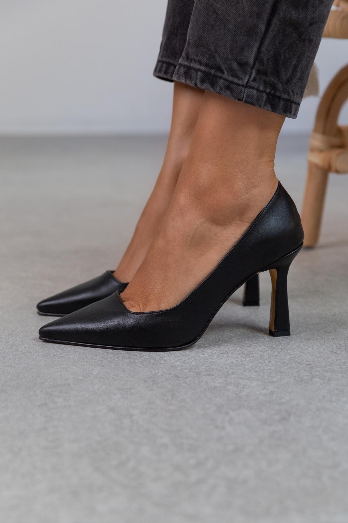 ANETT SİYAH DERİ STİLETTO SİYAH