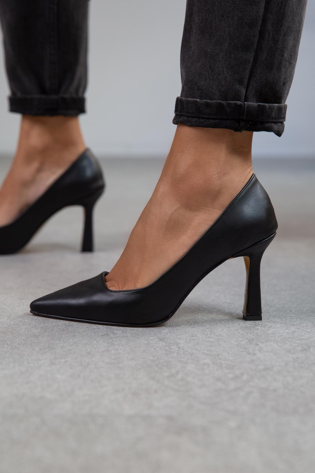 ANETT SİYAH DERİ STİLETTO SİYAH