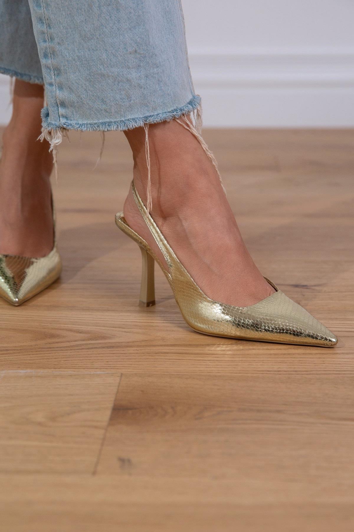 APRİL ALTIN AYAKKABI ALTIN