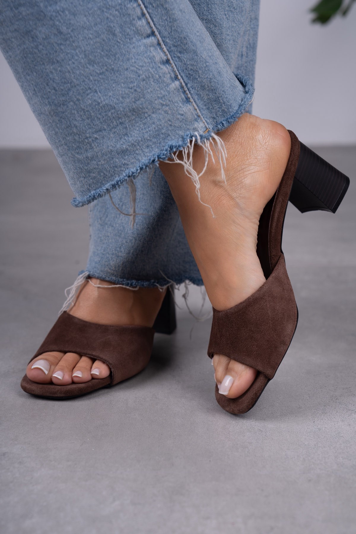 BLOCK TERLİK KOYU KAHVE SÜET