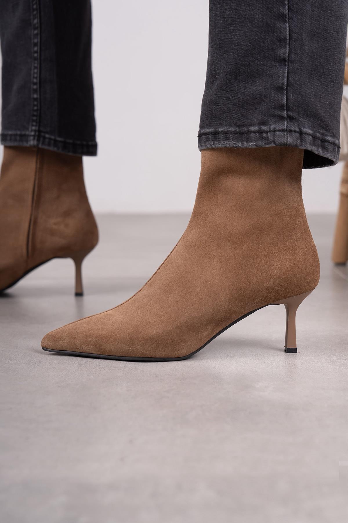 CAMİLİA AÇIK KAHVE SÜET BOT KAHVE