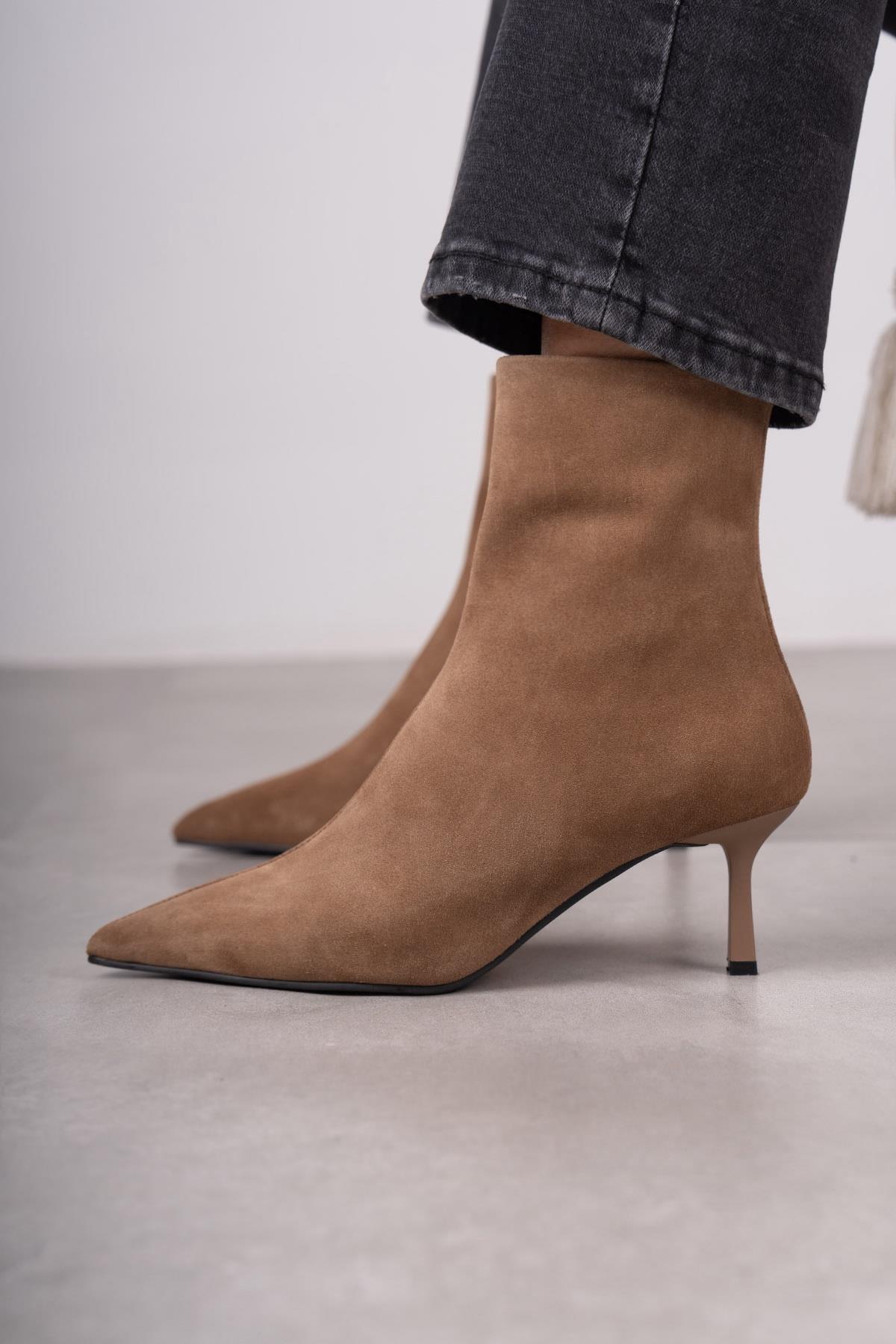 CAMİLİA AÇIK KAHVE SÜET BOT KAHVE