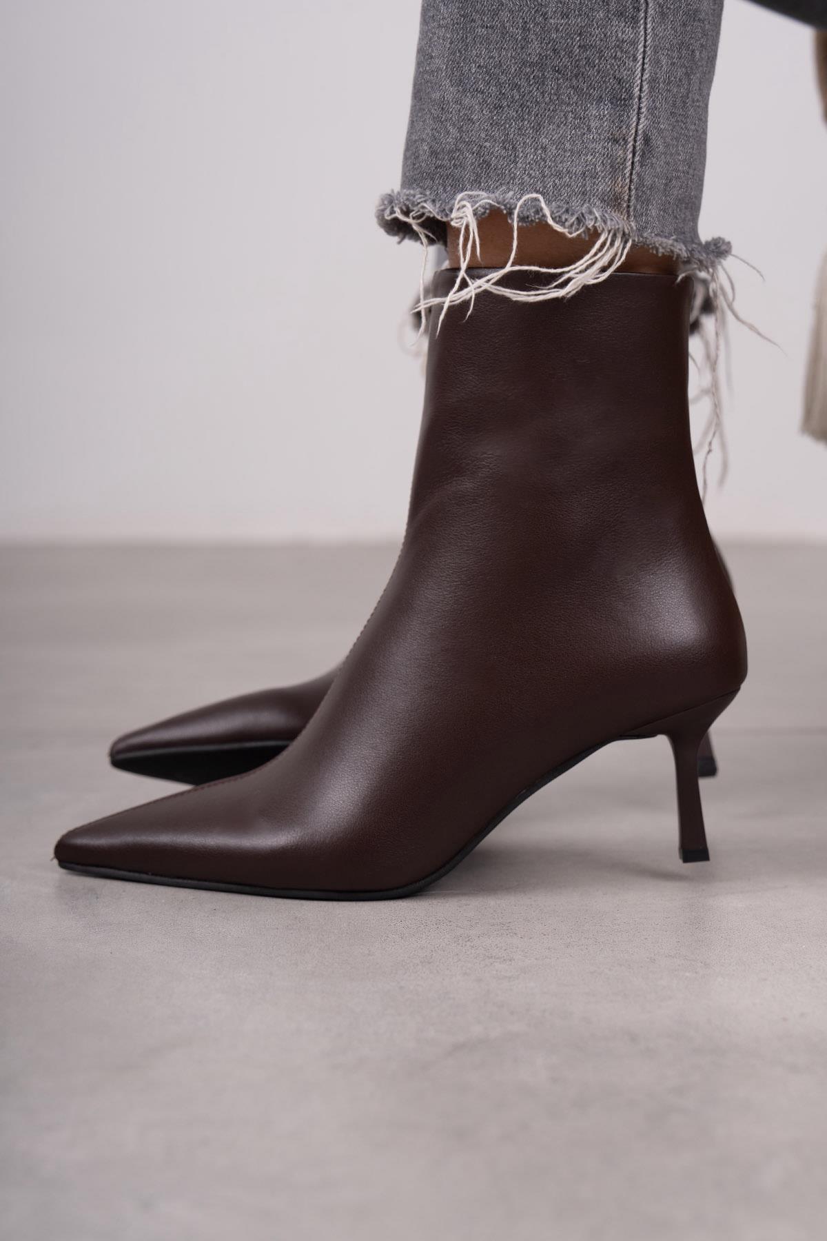 CAMİLİA KAHVE DERİ BOT KAHVE