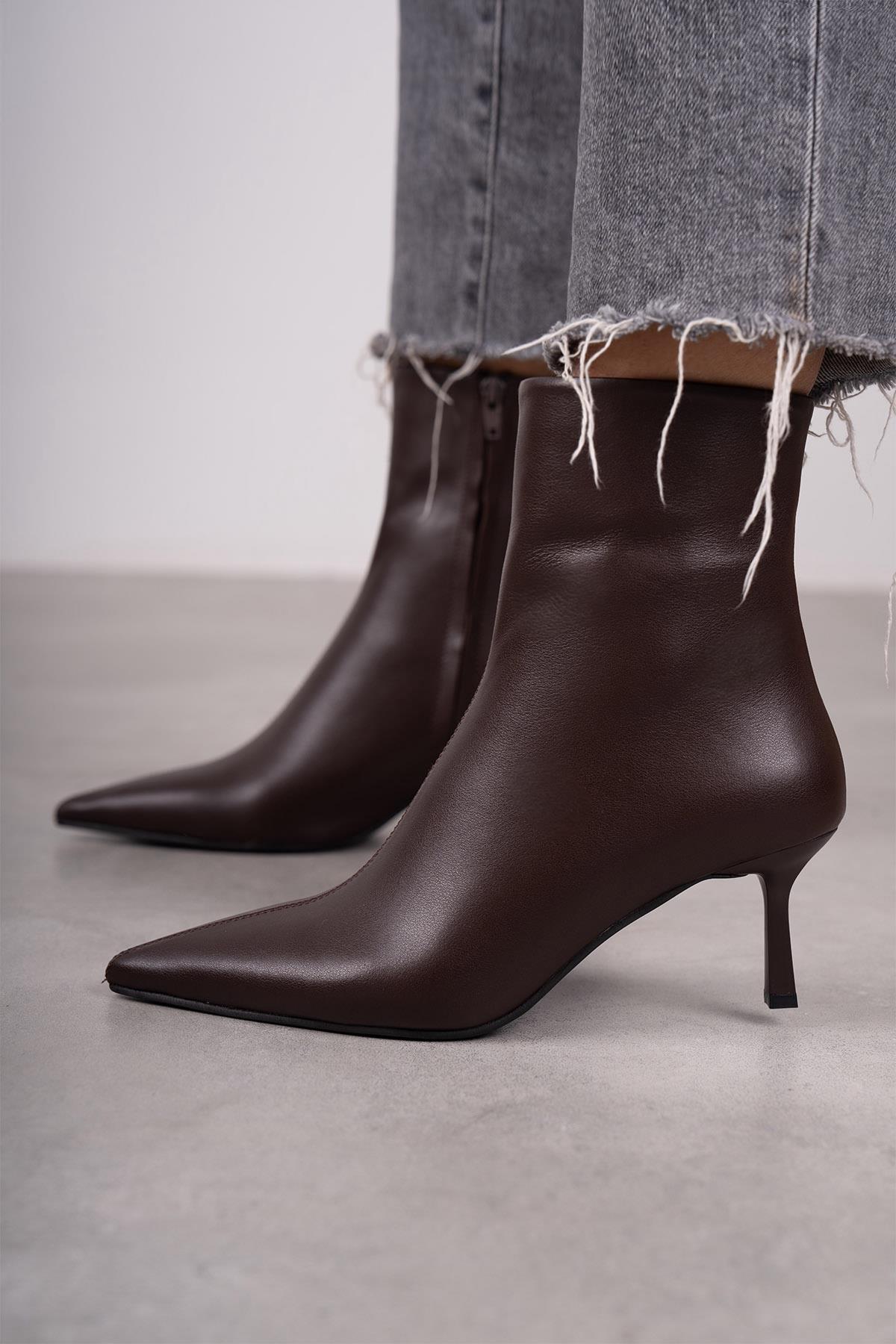 CAMİLİA KAHVE DERİ BOT KAHVE