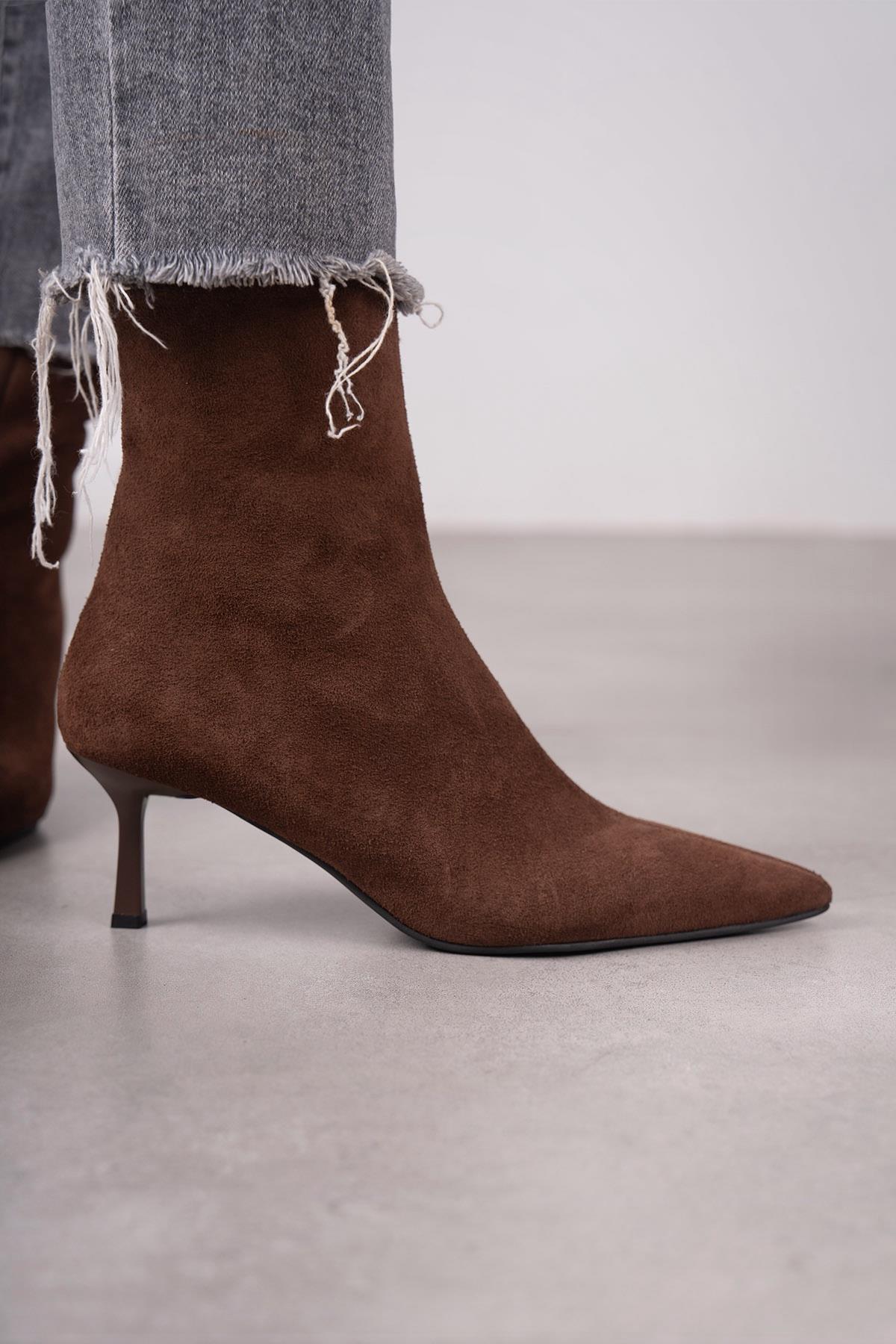 CAMİLİA KAHVE SÜET BOT KAHVE