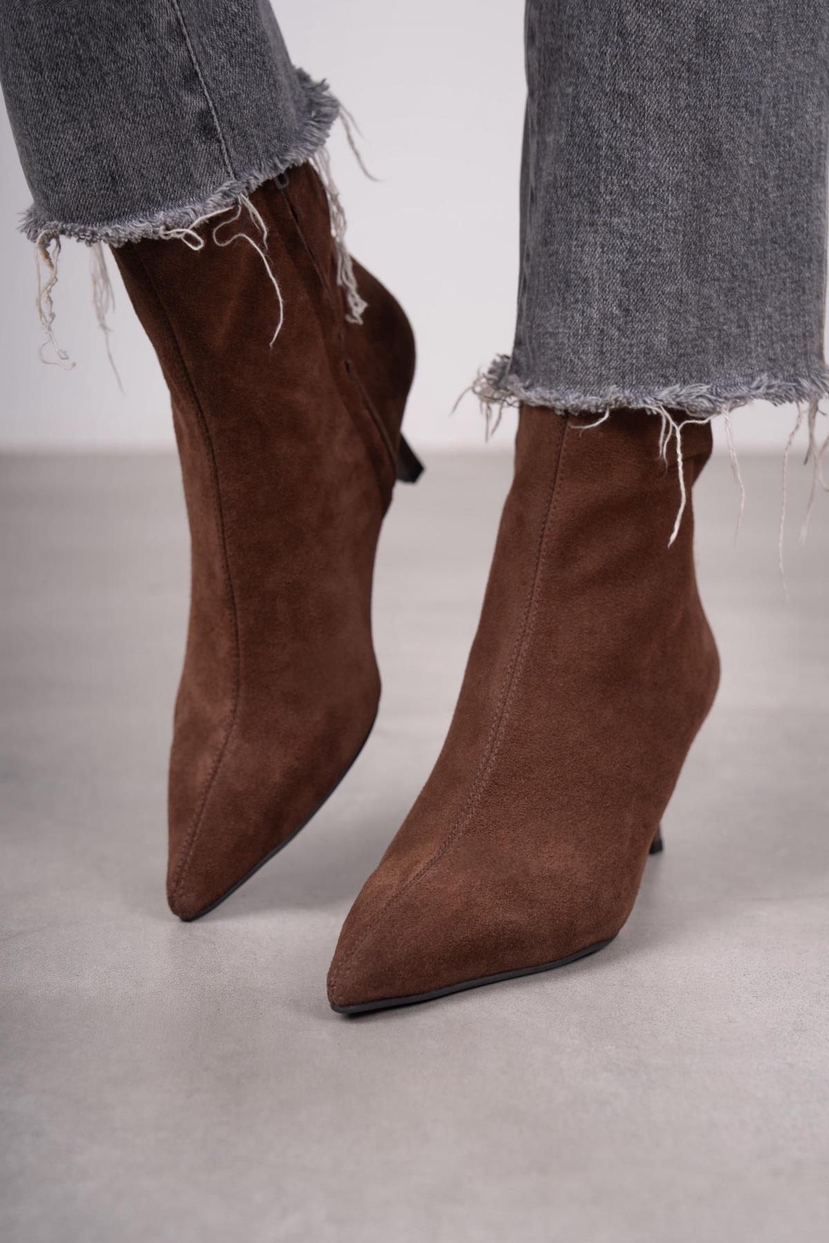 CAMİLİA KAHVE SÜET BOT KAHVE